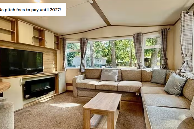 Sandy Balls (£69,995 - , New Forest Holiday Village, Southampton Rd , Fordingbridge, Hampshire photo 2