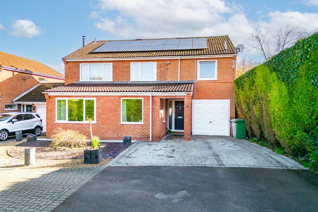 Thumbnail Detached house for sale in Cottams Close, Southwell, Nottinghamshire