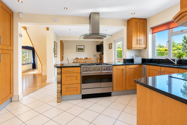 4 bed detached house for sale in Colchester CO5 – £895,000