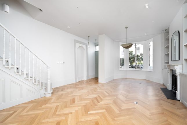 37, Batoum Gardens, London photo 4