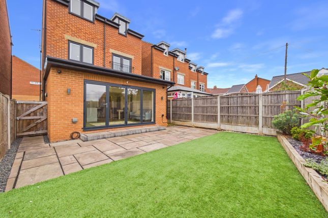 3, Hillcrest Meadows, Castleford photo 4