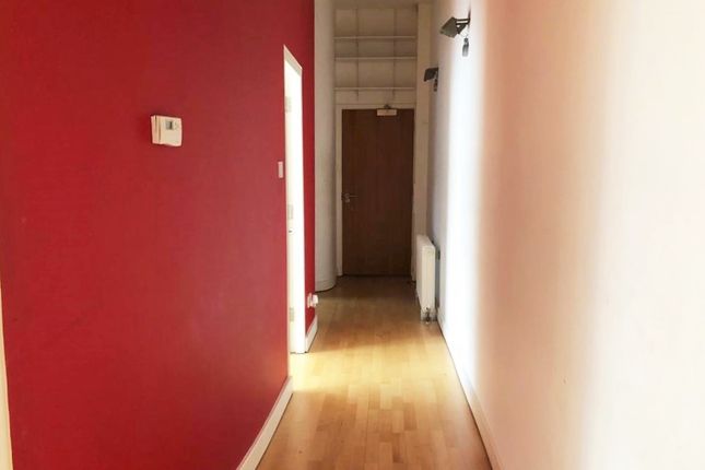 Flat to rent in Bunting Road, Northampton