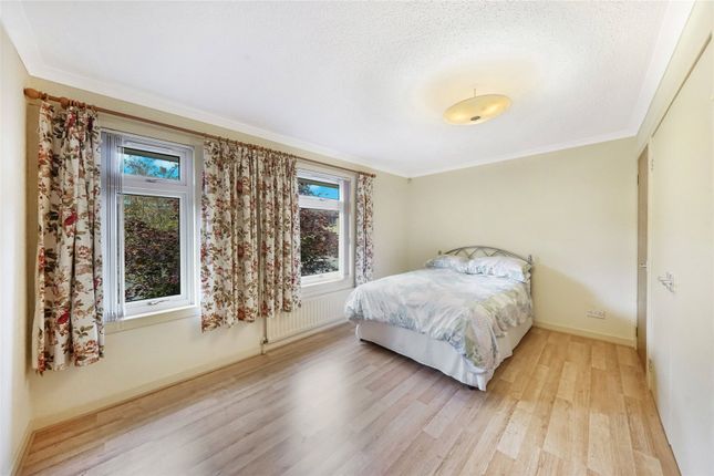 65, Russell Drive, Glasgow photo 4
