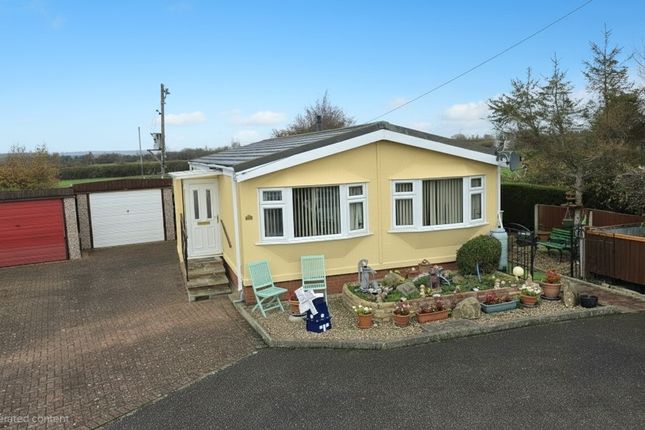 2-bed caravan on 11, Braemar Residential Park, Lincoln, £90,000