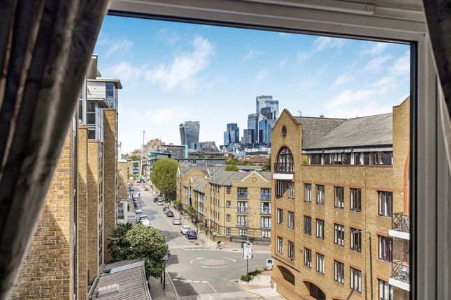 2-bed flat on Wapping High Street, London, £750,000