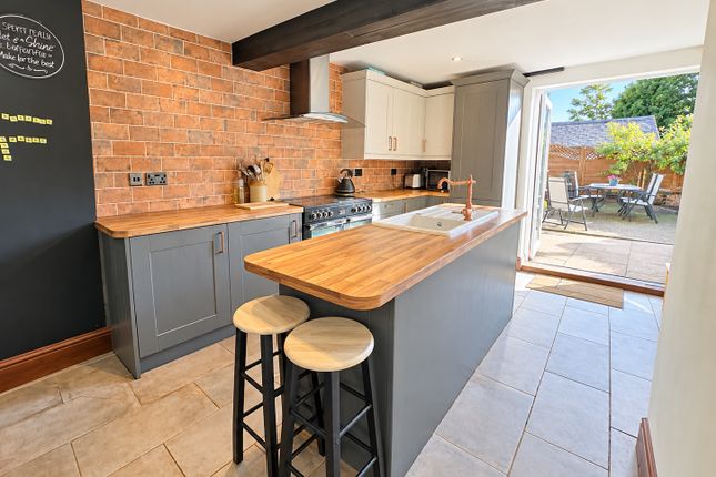 137, Grace Dieu Road, Coalville photo 4