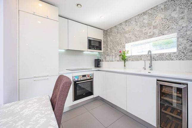 2-bed flat on 193, Dance Square, £700,000