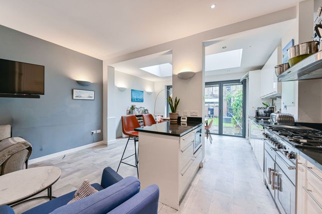 Rostella Road, Tooting photo 2