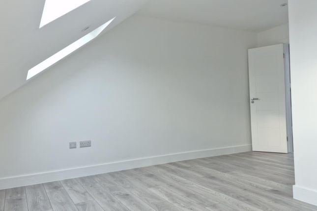 10 Avalon Road, London photo 3