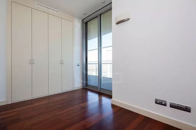 Apartment for sale in Barcelona, 08001, Spain