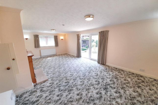 Ferncroft, Burndell Road, Yapton photo 4