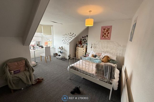 Jesmond, Newcastle Upon Tyne photo 2