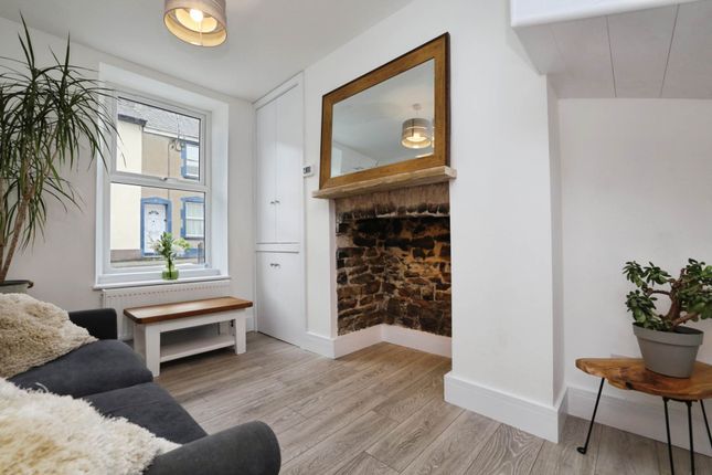 17, Geneva Place, Bideford photo 2