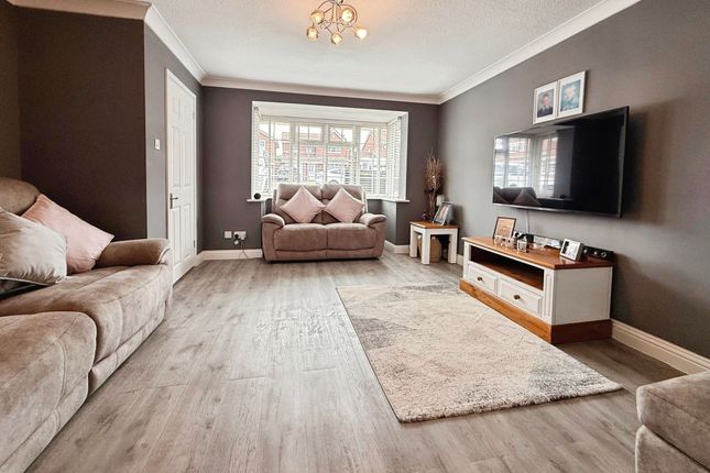 41 Thornton Park Avenue, Telford photo 3