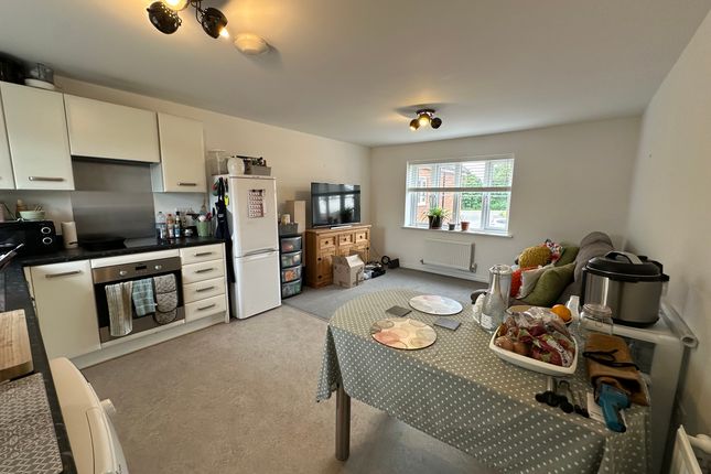 5 Newbolt Close, Stowmarket photo 2