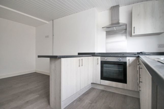Flat B, 70, Church Street, Runcorn photo 5