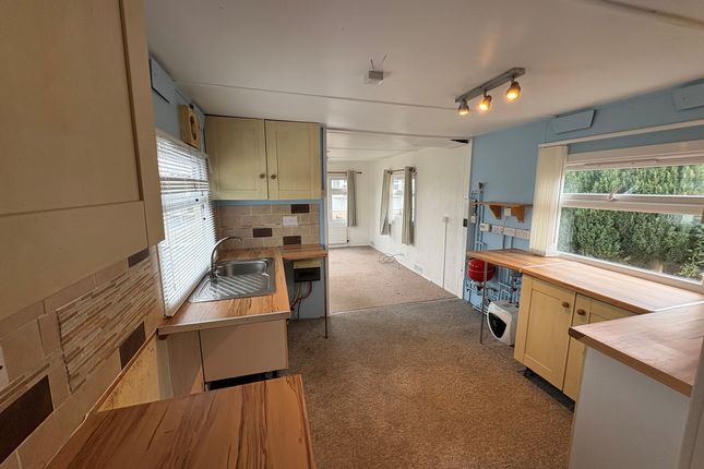 18 Rustywell Park, Yeovil photo 3