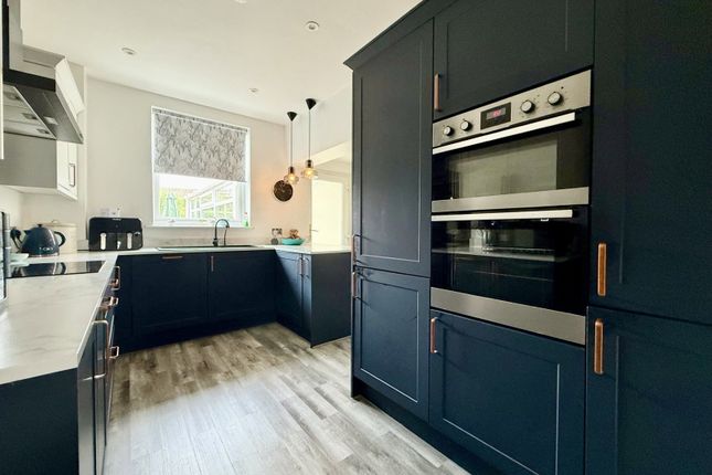 18, Green Lane, Gloucester photo 3
