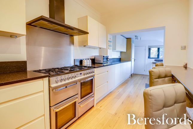 21, Crescent Road, Brentwood photo 2