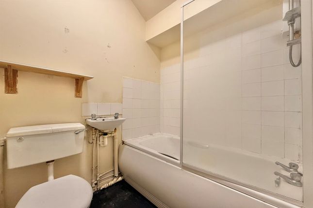 1, Flat 6, Egerton Road North, Manchester photo 5