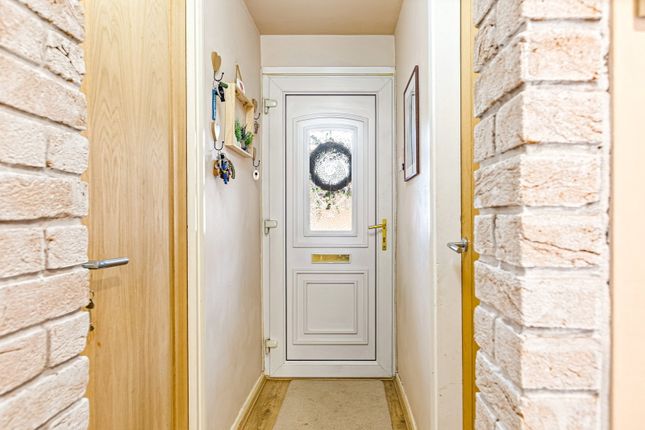 42, Langham Drive, Leicester photo 2