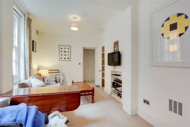 Flat to rent in Coptic Street, London