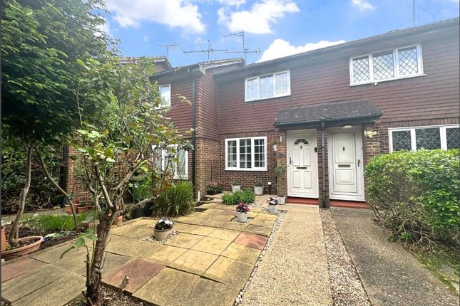 Thumbnail Terraced house for sale in Avebury, Slough, Berkshire