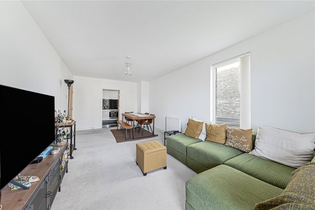 Ledger Court, 45, Chronicle Avenue, London photo 3