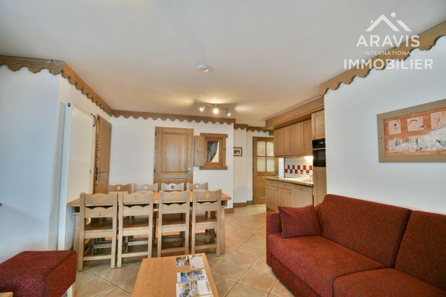 Thumbnail Apartment for sale in Rhône-Alpes, Haute-Savoie, Le Grand-Bornand