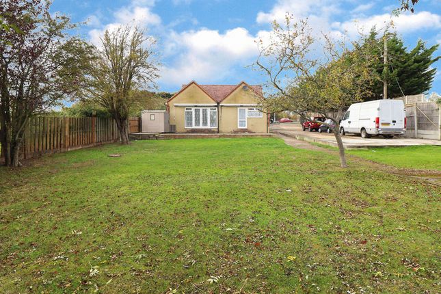 Roseheath,, Southend Road, Stanford-le-Hope photo 2