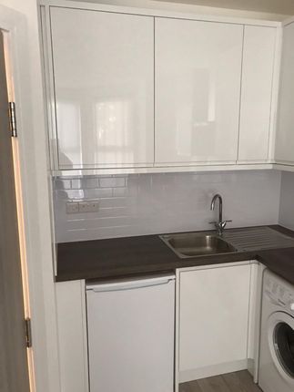 Thumbnail Flat to rent in Arcadian Gardens, Wood Green/Bounds Green