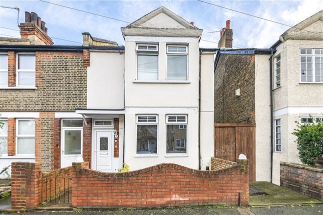 End terrace house for sale in Grafton Road, Croydon