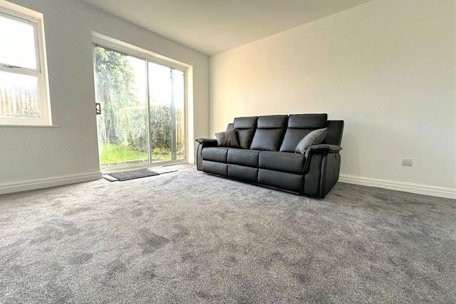 3 Waterfront, Blackburn photo 2