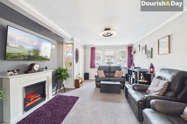 4 Slaidburn Grove, Stafford photo 3