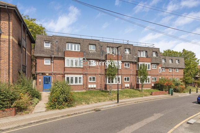 1-bed house on 36, Parkland Road, London, £275,000