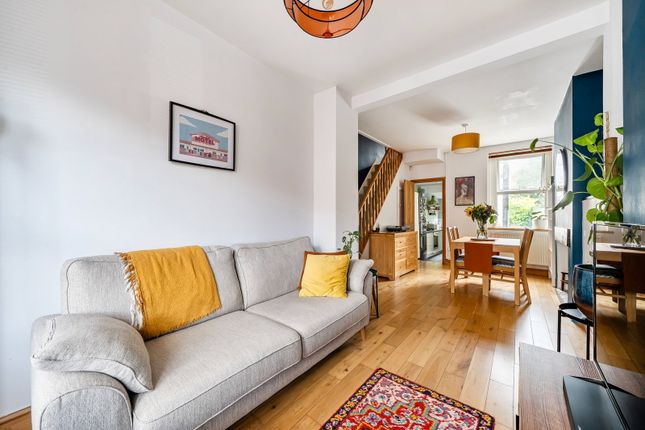 124, Strathnairn Street, Cardiff photo 2