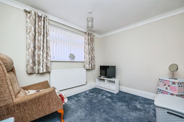 94, Polperro Way, Nottingham photo 4