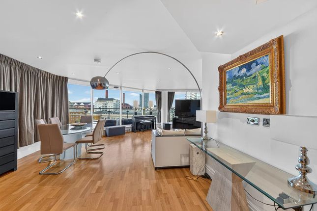 Flat 46 Chelsea Vista,, The Boulevard, Imperial Wharf photo 3