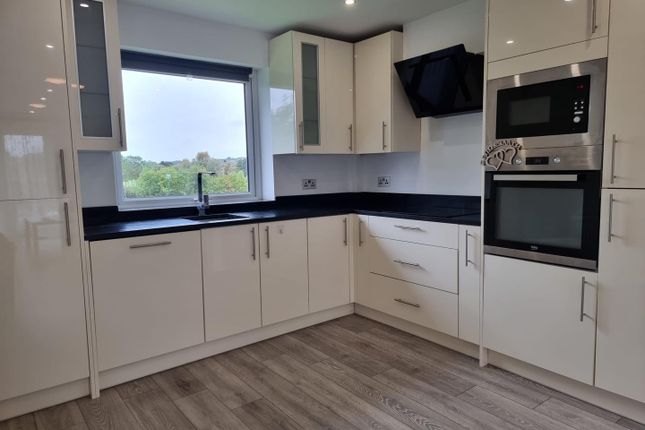 Lulworth Avenue, Wembley photo 2