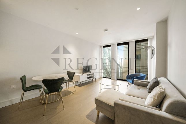1-bed flat on 3007, Pan Pacific Hotel, London, £1,300,000