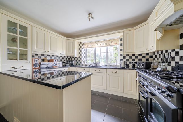 2 Chequers Orchard, Banbury Road, Moreton Pinkney photo 4