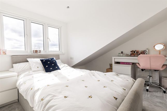 End terrace house for sale in Fieldhouse Close, London