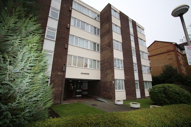 Flat to rent in Galsworthy Road, Kingston Upon Thames