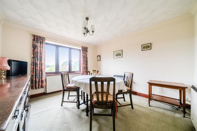 Bramble Cottage, Bridport Road, Beaminster photo 4