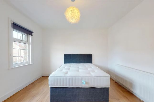 66, Greenford Road, Harrow photo 2