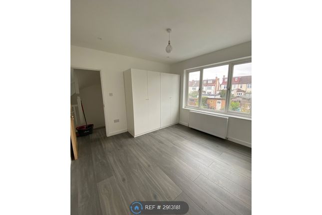 Granville Road, Uxbridge photo 5