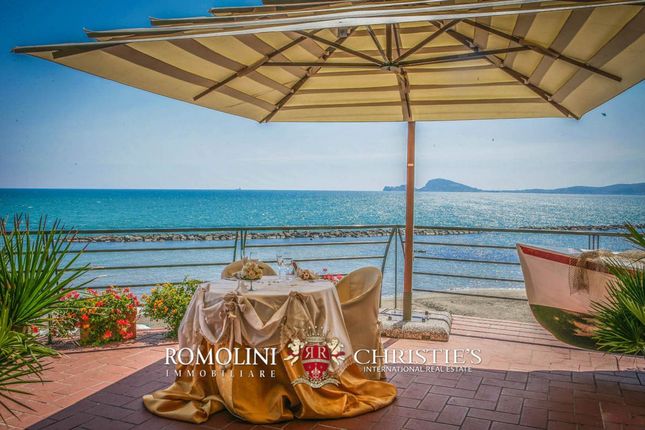 Thumbnail Leisure/hospitality for sale in Formia, Lazio, Italy