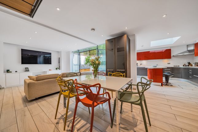 Detached house for sale in Billing Road, Chelsea, London
