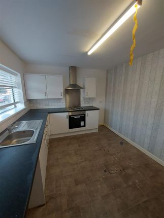 Thumbnail Property to rent in Houldsworth Drive, Fegg Hayes, Stoke-On-Trent