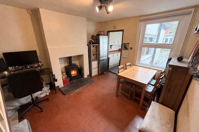 5, Rothschild Road, Wing photo 2